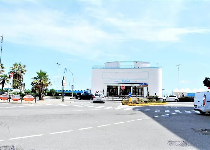 Portobello's - Work Is Vacation Albissola Marina